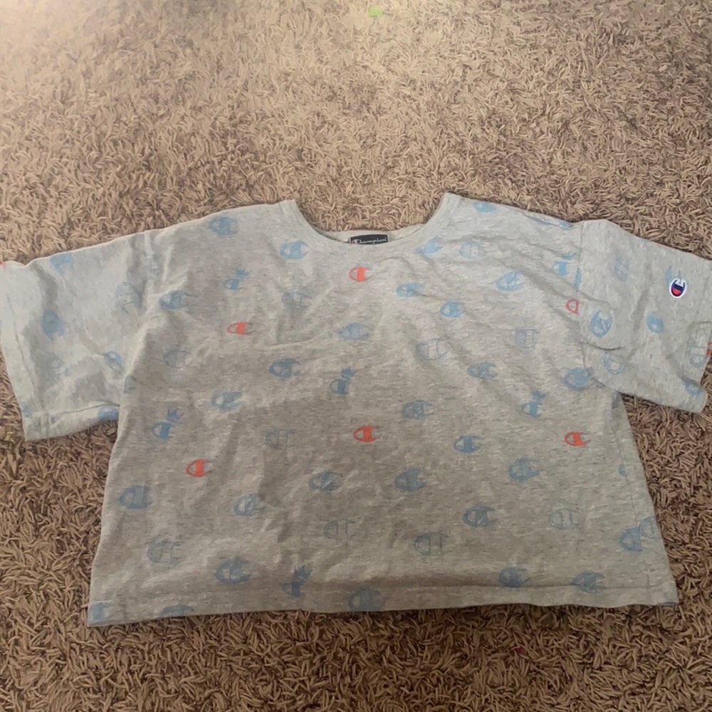 cropped champion shirt